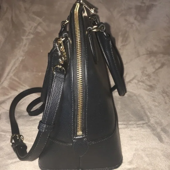 Coach Cora Dome in black pebbled leather - Picture 2 of 8